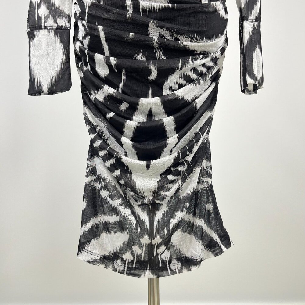 NWOT Farm Rio Pineapple Ikat Tulle Midi Dress Long Sleeves Size M Black White - Picture 5 of 13